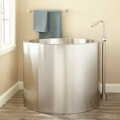 320167-japanese-soaking-tub_1.jpg