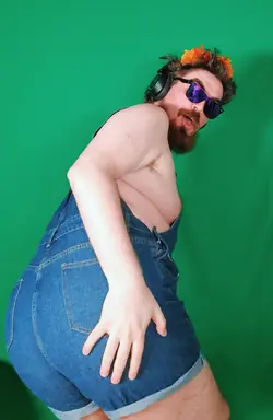Eu3aw-5WgAITSFf.png