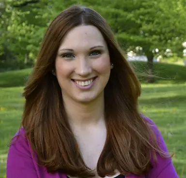 1200px-Sarah_McBride_portrait_photograph.png