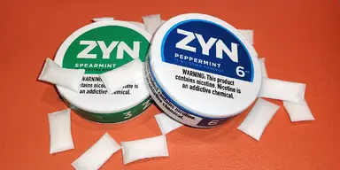 Zyn-with-pouches-social.png