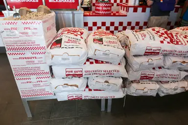 Five-Guys-4-of-9.png