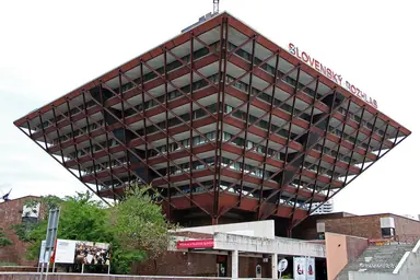 slovak-radio-building-1.png