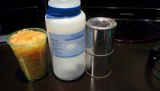 Glue.jpg