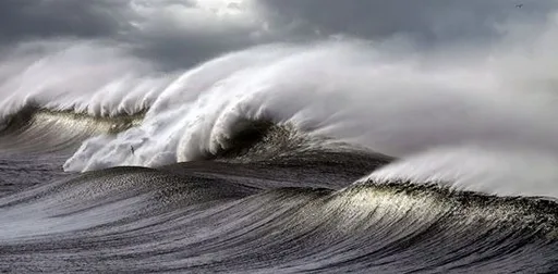 ocean-waves-grey.png